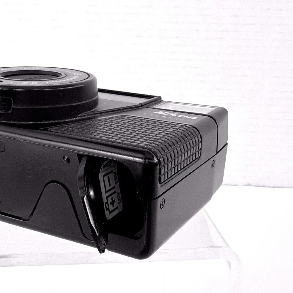 Nikon One Touch 35mm Camera Black Good Vintage L35AF2 35mm f2.8 Lens